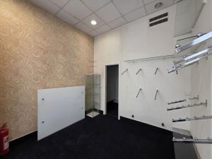 Pronájem obchodního prostoru, Plzeň, náměstí Republiky, 16 m2