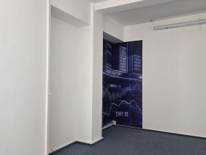 Pronájem obchodního prostoru, Plzeň, náměstí Republiky, 16 m2