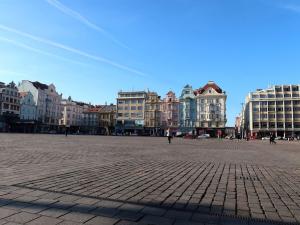 Pronájem obchodního prostoru, Plzeň, náměstí Republiky, 16 m2