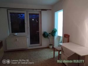 Pronájem bytu 1+kk, Milovice - Mladá, Braniborská, 29 m2