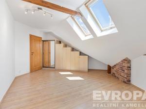 Prodej rodinného domu, Sulice - Hlubočinka, U Lesa, 272 m2