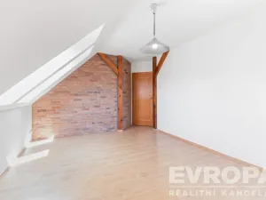 Prodej rodinného domu, Sulice - Hlubočinka, U Lesa, 272 m2