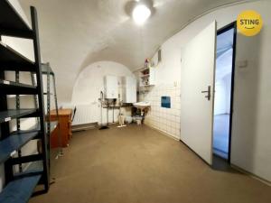 Pronájem obchodního prostoru, Brtnice, nám. Svobody, 40 m2
