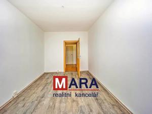Prodej bytu 4+1, Šternberk, Jiráskova, 80 m2