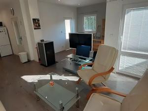 Pronájem rodinného domu, Kostelec nad Černými lesy, 260 m2