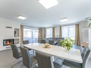 Prodej rodinného domu, Praha - Sobín, Valtická, 221 m2