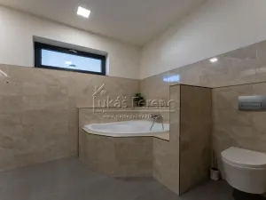 Prodej rodinného domu, Praha - Sobín, Valtická, 221 m2