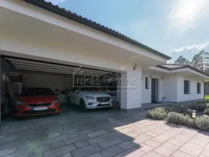 Prodej rodinného domu, Praha - Sobín, Valtická, 221 m2