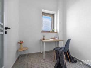 Pronájem bytu 2+1, Horoušany - Horoušánky, Hlavní, 55 m2