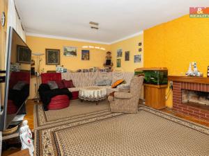 Prodej rodinného domu, Sezemice, Stavbařů, 228 m2