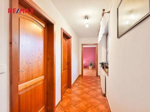 Prodej rodinného domu, Uhřice, 380 m2