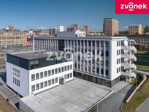 Pronájem kanceláře, Zlín, třída Tomáše Bati, 109 m2
