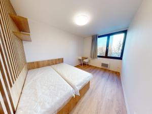 Pronájem bytu 1+kk, Praha - Břevnov, Na Větrníku, 27 m2