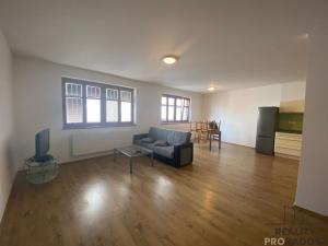 Pronájem bytu 2+1, Olomouc, Ostružnická, 80 m2