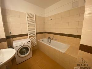 Pronájem bytu 2+1, Olomouc, Ostružnická, 80 m2