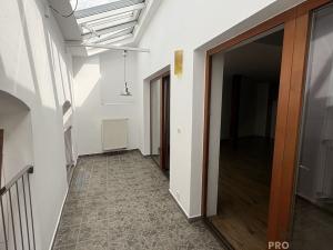 Pronájem bytu 2+kk, Olomouc, Ostružnická, 100 m2
