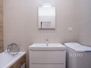 Pronájem bytu 2+1, Praha - Vinohrady, Americká, 46 m2