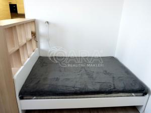 Pronájem bytu 1+kk, Praha - Vršovice, Petrohradská, 30 m2