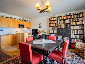 Prodej bytu 2+kk, Praha - Uhříněves, Karla Zicha, 66 m2