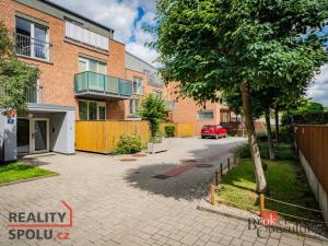 Prodej bytu 2+kk, Praha - Uhříněves, Karla Zicha, 66 m2