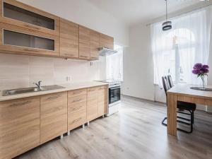Pronájem bytu 3+kk, Praha - Vršovice, Žitomírská, 83 m2