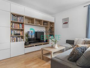 Prodej bytu 2+kk, Praha - Holešovice, Na Maninách, 71 m2