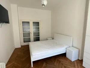 Prodej bytu 2+kk, Praha, Veletržní, 42 m2