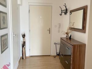 Pronájem bytu 4+kk, Praha - Běchovice, Českobrodská, 85 m2