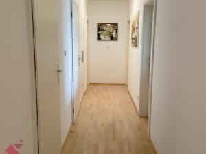 Pronájem bytu 4+kk, Praha - Běchovice, Českobrodská, 85 m2