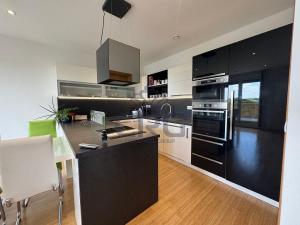 Prodej bytu 3+kk, Pohořelice, Znojemská, 90 m2