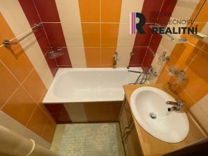 Prodej bytu 4+1, Sokolov, Heyrovského, 80 m2