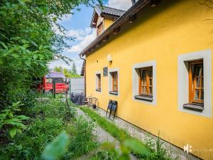 Pronájem bytu 2+1, Květnice, Na Ladech, 45 m2