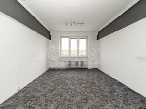 Prodej bytu 2+1, Ostrava - Poruba, Nálepkovo náměstí, 61 m2
