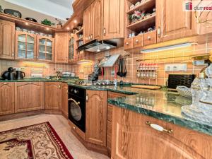Prodej bytu 3+1, Karlovy Vary, Moskevská, 92 m2