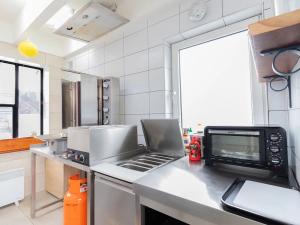 Pronájem obchodního prostoru, Mladá Boleslav, tř. Václava Klementa, 7 m2