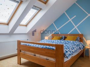 Pronájem bytu 6+kk a větší, Praha, Strojnická, 160 m2