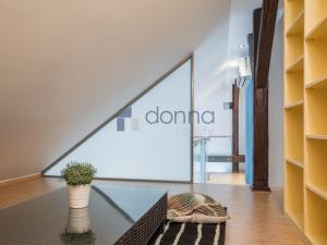 Pronájem bytu 6+kk a větší, Praha, Strojnická, 160 m2