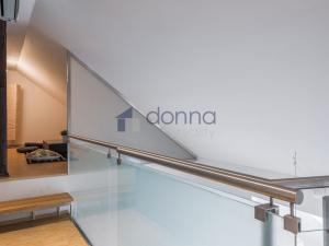 Pronájem bytu 6+kk a větší, Praha, Strojnická, 160 m2
