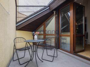 Pronájem bytu 6+kk a větší, Praha, Strojnická, 160 m2