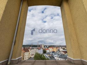 Pronájem bytu 6+kk a větší, Praha, Strojnická, 160 m2