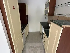 Pronájem bytu 2+kk, Praha - Řepy, Bazovského, 44 m2