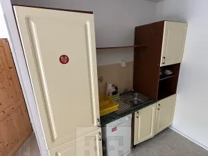 Pronájem bytu 2+kk, Praha - Řepy, Bazovského, 44 m2