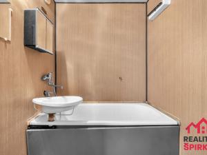 Prodej bytu 4+1, Lanškroun - Žichlínské Předměstí, Dvorská, 74 m2