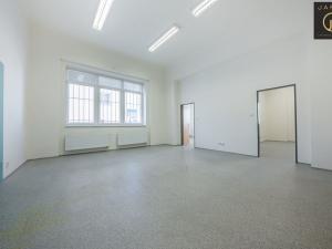 Pronájem kanceláře, Kladno, Huťská, 785 m2