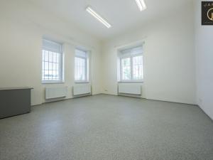 Pronájem kanceláře, Kladno, Huťská, 785 m2