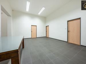 Pronájem kanceláře, Kladno, Huťská, 785 m2