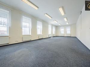 Pronájem kanceláře, Kladno, Huťská, 785 m2
