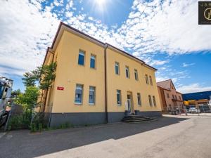 Pronájem kanceláře, Kladno, Huťská, 785 m2