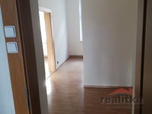 Pronájem bytu 2+1, Opava, Kasárenská, 61 m2