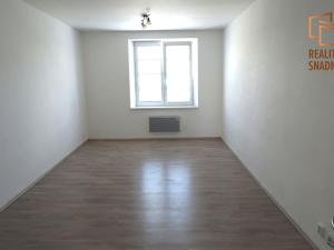 Pronájem bytu 2+1, Poděbrady, Dr. Beneše, 70 m2